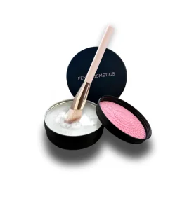 Мыло для очистки кистей и спонжей Femi Cosmetics