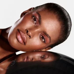 Haus Labs by Lady Gaga Bio-Radiant Glassy Highlighter Balm stikdagi haylayter-balzam - Glassy Pink Opal