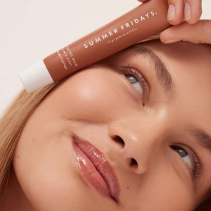 Summer Fridays Lip Butter Balm for Hydration & Shine - Iced Coffee tusli balzam