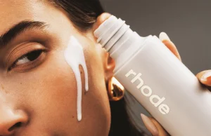 Молочная эссенция для лица Rhode Glazing Milk Hydrating Ceramide Facial Essence - 124ml