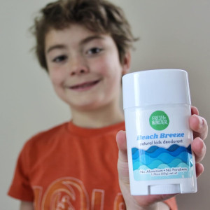 Натуральный дезодорант для детей Fresh Monster Natural Deodorant for Kids and Teens I Aluminum-Free, Paraben-Free and Hypoallergenic - Beach Breeze
