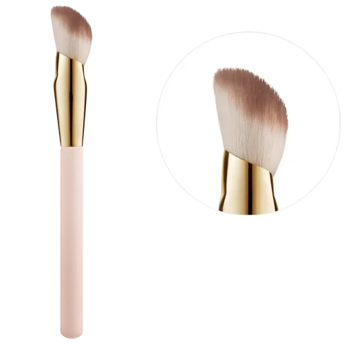 Кисть для румян Rare Beauty by Selena Gomez Soft Pinch Blush Brush