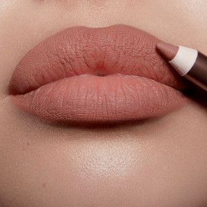Карандаш для губ Charlotte Tilbury Lip Cheat Lip Liner - pillow talk 