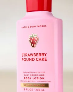 Лосьон для тела Bath & Body Works - Strawberry Pound Cake - 236 ml
