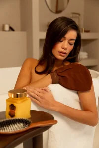Перчатка с эксфолирующим эффектом La Sultane de Saba Kessa Glove