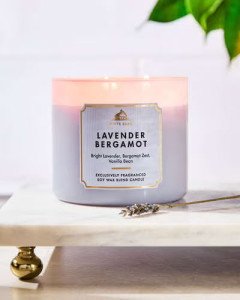 Ароматическая свеча с 3 фитилями Bath & Body Works White Barn Lavender Bergamot 3-Wick Candle - 411 г