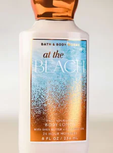 Bath & Body Works - At the Beach tana losyoni - 236 ml