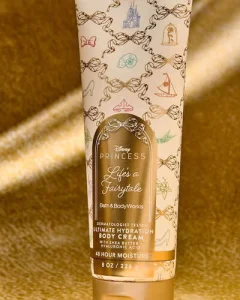 Bath & Body Works Life's a Fairytale namlovchi tana kremi - 226 g
