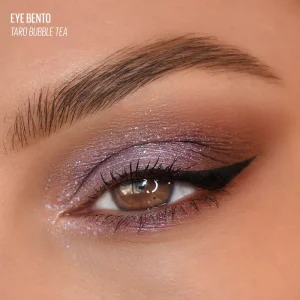 Kaja Eye Bento Bouncy Eyeshadow Trio - Taro Bubble Tea ko'z tenlari triosi
