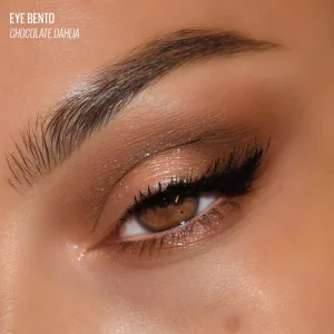 Трио теней для век Kaja Eye Bento Bouncy Eyeshadow Trio - Chocolate Dahlia 08