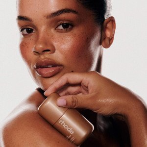 Многофункциональный жидкий хайлайтер Rhode Highlight Milk - 03 Pearly Warm Bronze