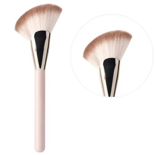 Угловая кисть для пудры Rare Beauty by Selena Gomez Angled Powder Brush