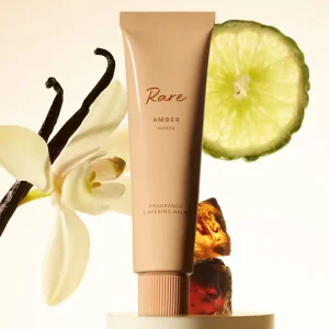Rare Beauty by Selena Gomez Amber Vanilla Rare Fragrance Layering Balm - 20 ml parfyumeriya balzami