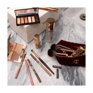 Косметичка Charlotte Tilbury Makeup Bag of Dreams Mini
