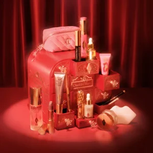 Адвент-календарь Charlotte Tilbury Hollywood Beauty Wonderland 2026 - 15 предметов