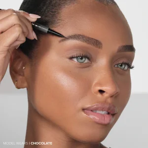 Ручка для бровей с эффектом волосков Anastasia Beverly Hills MicroStroke Brush Tip Eyebrow Detailing Pen - Chocolate